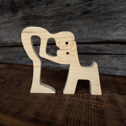 Деревянная фигурка статуэтка для дома Мальчик и собака